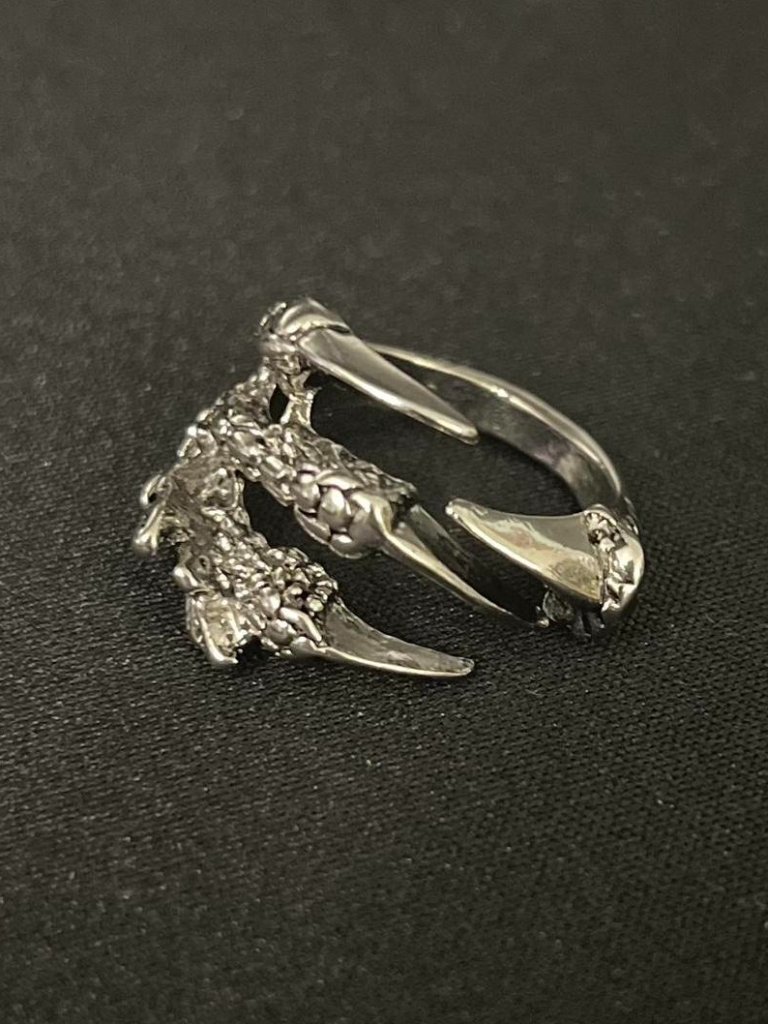 Silver Claw Ring